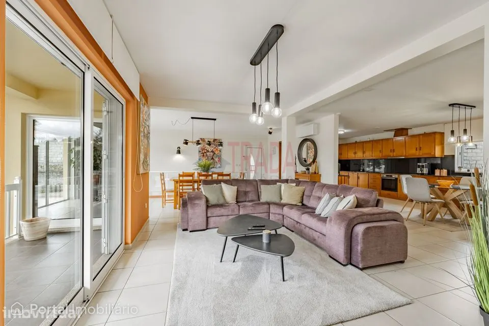 Moradia T4 Individual com 2.000 m² de Terreno – Parada de Gatim