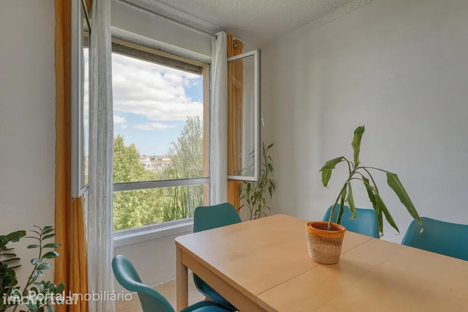 Apartamento T2+1 - 5.º andar, Setúbal (S. Sebastião)