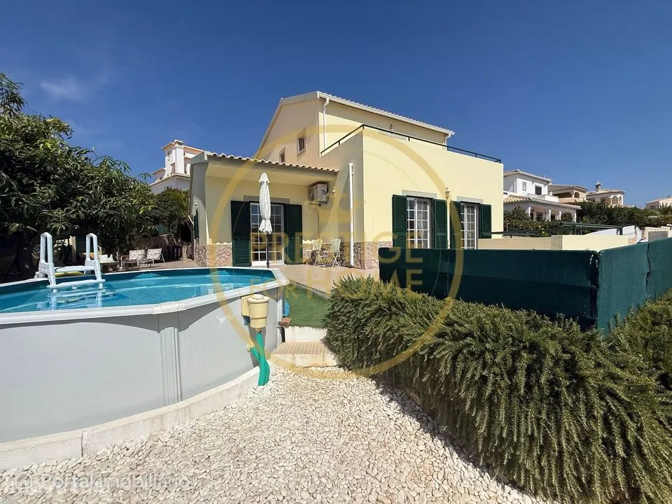 Encantadora moradia independente à venda em Loulé, numa zona residenci