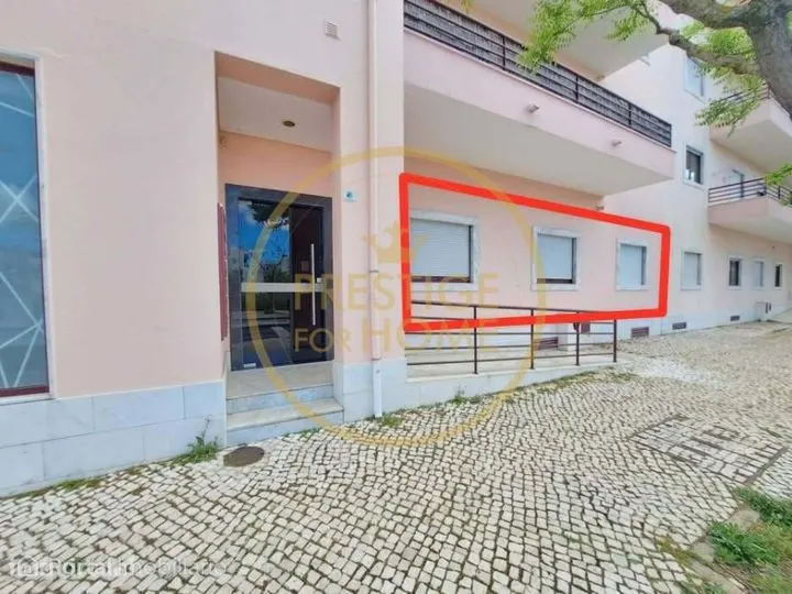 Apartamento T2 com Varanda – Vale de Rãs