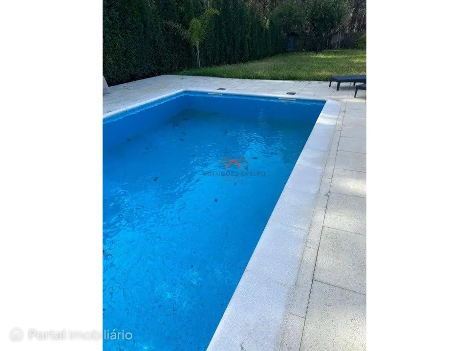 Moradia T6 Isolada com Piscina e Jardim de 2.171 m2 - Águeda