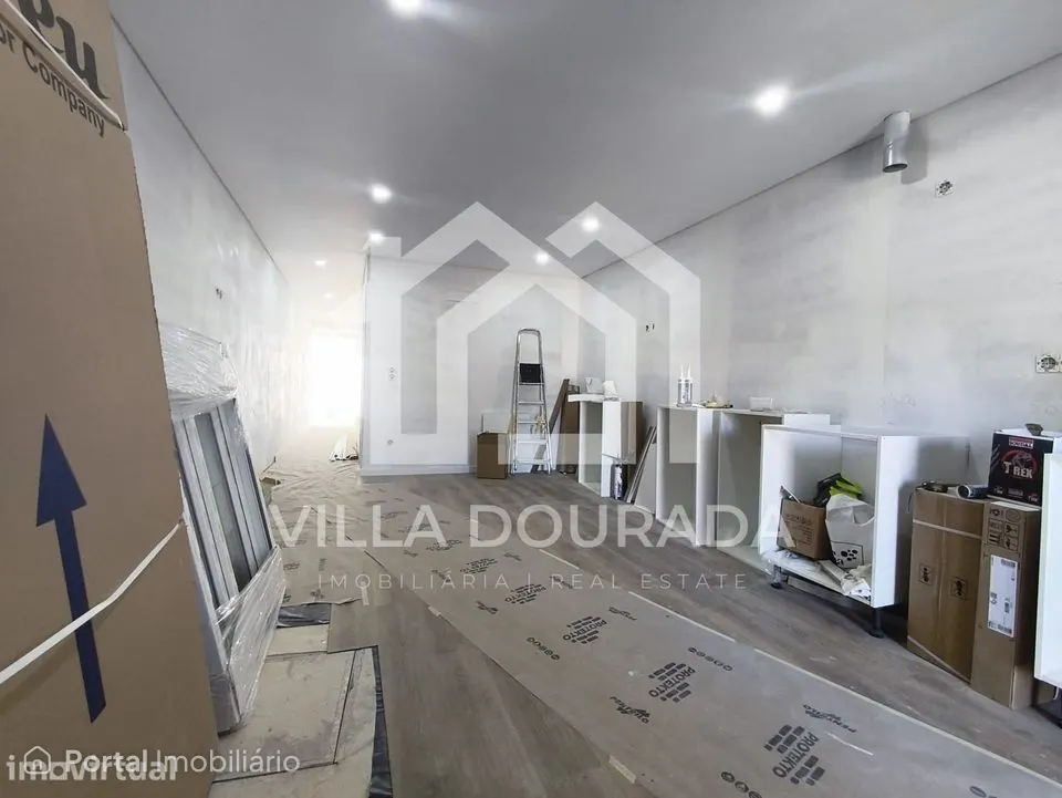 Moradia Geminada T3 Remodelada em Vilar do Paraíso – Vila Nova de Gaia