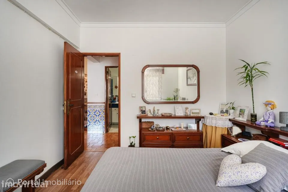 Apartamento T3 c/ Garagem e Arrecadação - 2 minutos da estação...