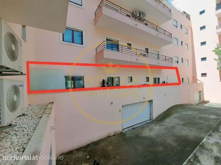 Apartamento T2 com Varanda – Vale de Rãs